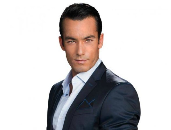 Aarón Díaz.