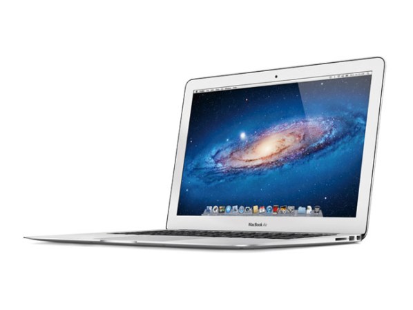 Conoce el nuevo Macbook Air. No ocupa mucho espacio, tiene solo una pulgada de grosor, pesa menos de tres libras y está listo para la acción con una batería de mayor duración.