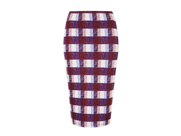 Falda tubular de Topshop; encuéntrala en su tienda virtual en topshop.com, $48.