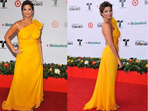 Ha sido incluida por la revista People entre las 25 estrellas latinas más bellas.