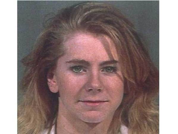 La patinadora sobre hielo Tonya Harding. La acusaron de conducir borracha en junio del 2002.