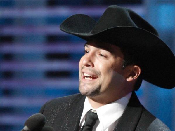 Bobby Pulido es de los primeros galanes surgidos en la música Tex-Mex.