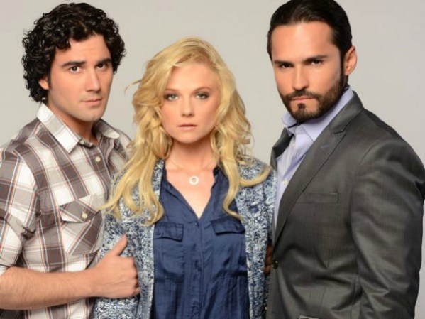 "Dama y Obrero", nominada en la categoría a Novela del Año.
