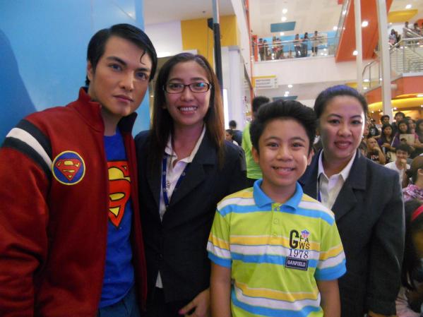 Herbert Chávez, el joven que se dejó una fortuna para ser Superman.