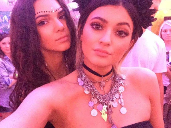 La hermana pequeña y modelo de Kim Kardashian apunta maneras.