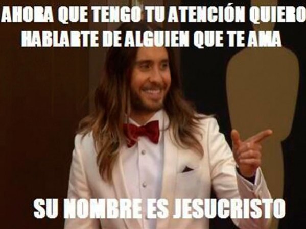 El look de Jared Leto fue comparado al de Jesucristo.