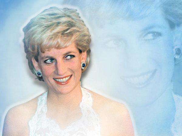 La princesa Diana murió el 31 de agosto de 1997 al chocar el auto en el que viajaba de pasajera en un túnel de Paris. Su auto estaba siendo perseguido por fotógrafos de la prensa rosa.