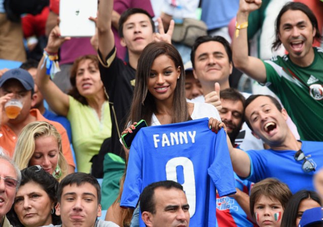 Fanny Neguesha, novia de Mario Balotelli (Italia).