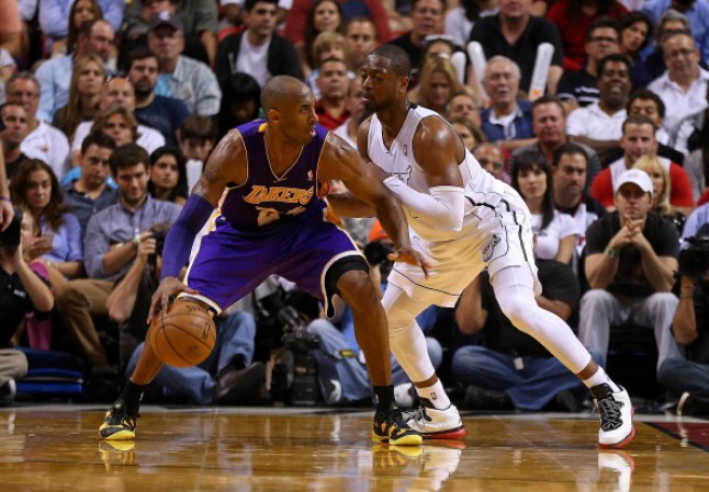 El duelo de Kobe Bryant #24 de Los Angeles Lakers y Dwyane Wade #3 del Heat lo extrañaremos. Kobe está fuera por lesión.