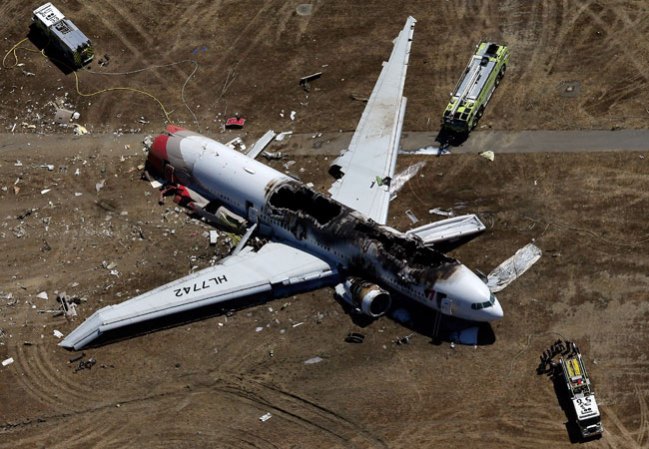 Un Boeing 777 se estrella al aterrizar en San Francisco. Venía de Seúl.