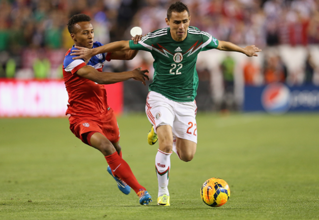 El defensa Paul Aguilar (América).