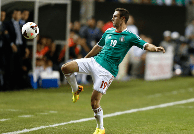 El defensa Miguel Layún (América).