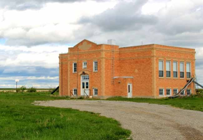 Las escuelas históricas del estado de Montana se encuentran en Helena y están amenazadas por la falta de financiación, falta de uso, negligencia y vandalismo.