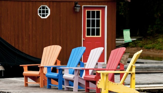 La silla Adirondack, un clásico de verano