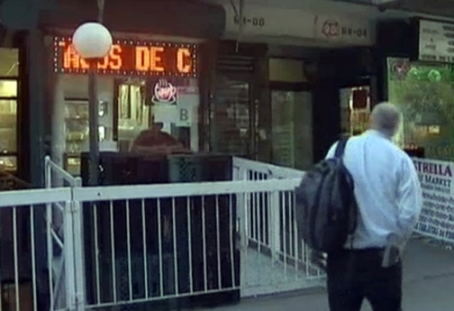 De acuerdo al reporte policial, Portugal fue interceptado por varios hombres enfrente de su oficina localizada en la calle Jackson Heights, el pasado 18 de abril.