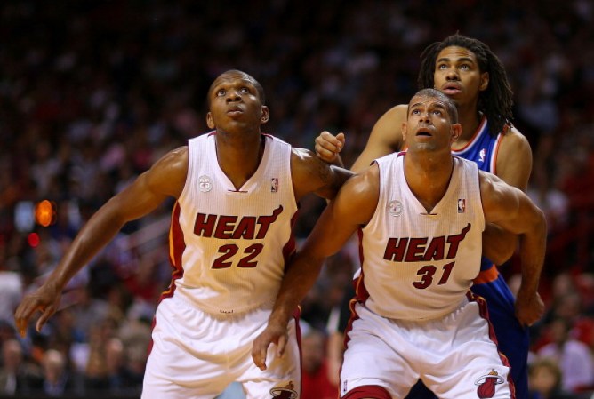 James Jones #22 y Shane Battier #31