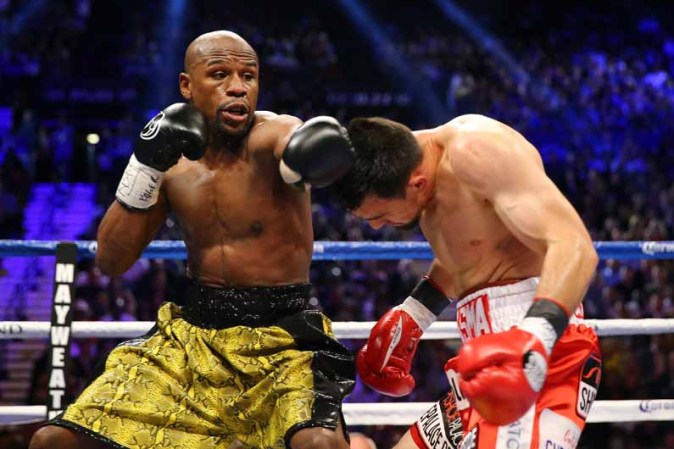 El pugilista Floyd Mayweather retuvo el título del peso welter del Consejo Mundial de Boxeo (CMB) al vencer por decisión unánime a Robert Guerrero.