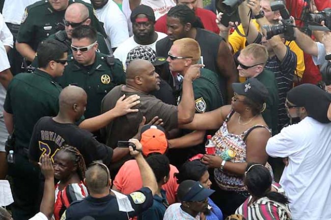Nadie sabe qué le depara el futuro a George Zimmerman, pero sus familiares han declarado que temen por su seguridad.