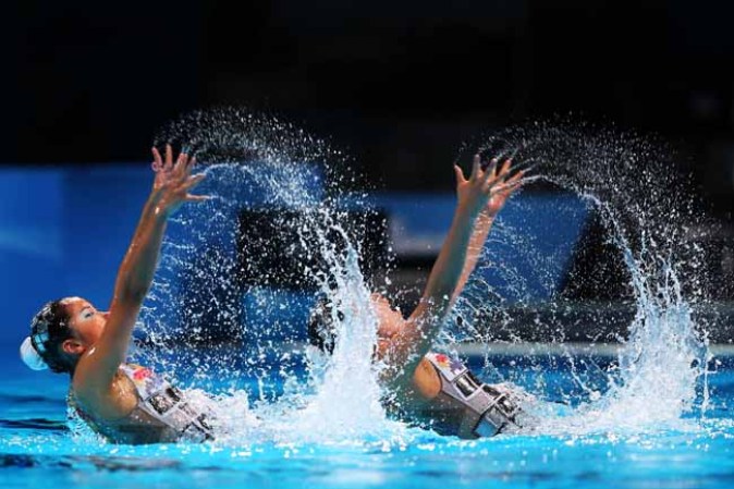 Competencia de natación sincronizada en Barcelona.