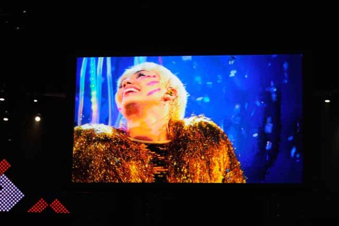 Miley Cyrus, de lo sensual a lo grotesco para encandilar al público.