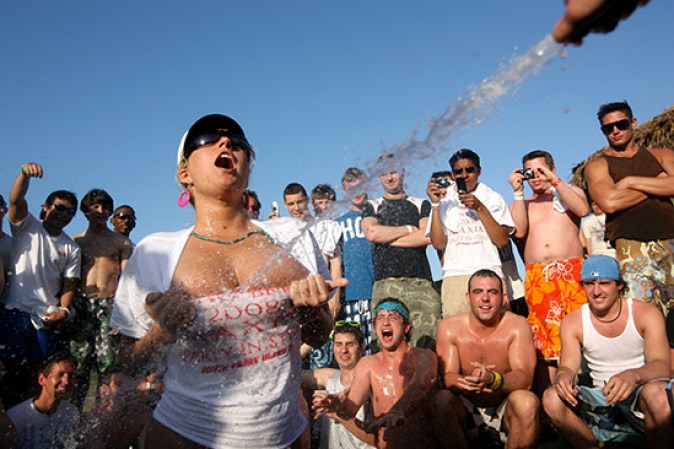 Estudiantes participando en uno de los concursos, durante las grabaciones en Texas, en el 2008.