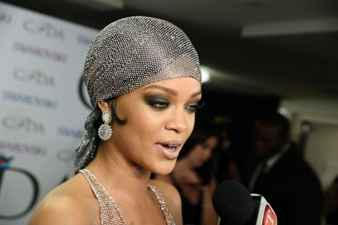 Rihanna, una indiscutible estrella de la moda del momento, fue la figura central de los premios del Consejo de Diseñadores de Moda de Estados Unidos en los que también fueron reconocidos los creadores más destacados del año.