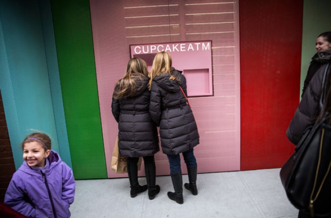 Nueva York estrena su primer cajero automático de los aclamados "cupcakes" en el Upper East Side de Manhattan.