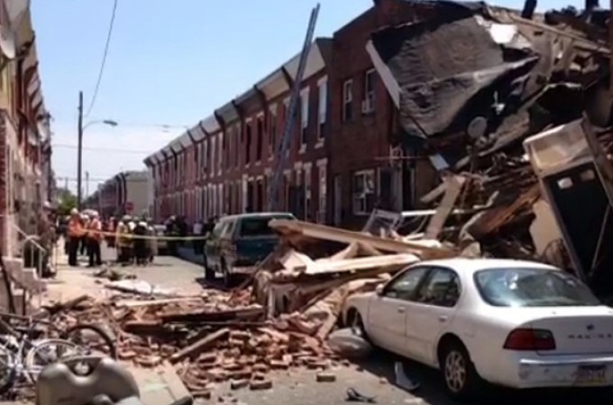 Una explosión causó el derrumbe de al menos una vivienda y dejó a varios heridos en la parte sur de Filadelfia.