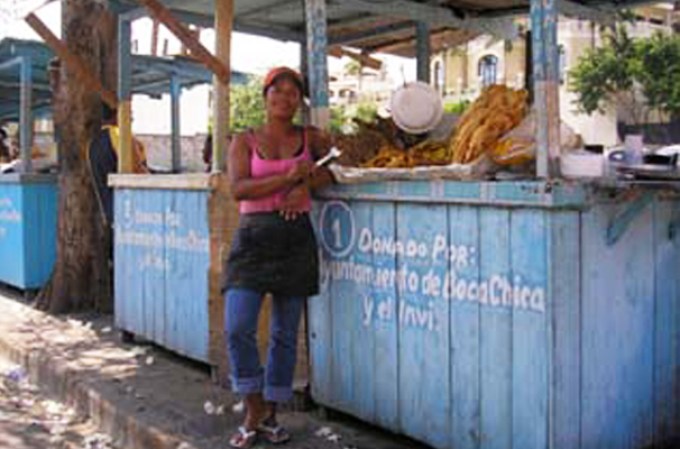 Una de las playas más visitadas e icónicas de Republica Dominicana es la de Boca Chica, la cual cuenta con una inigualable receta para preparar el pescado frito o al vapor.