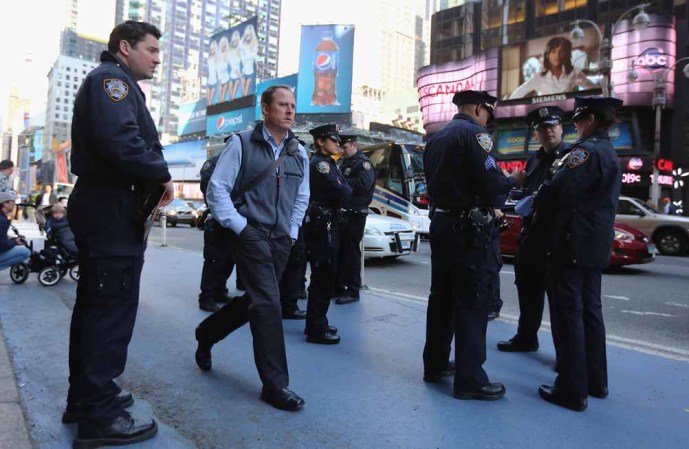 Las calles de NY pronto se vieron llenas de policías, especialmente las más transitadas.