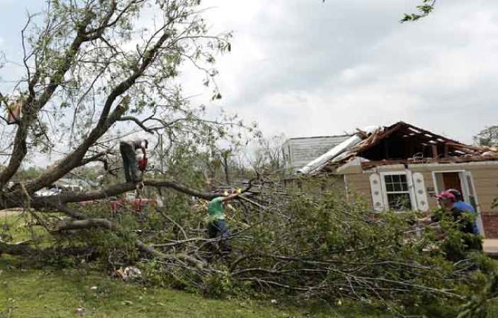 20 DE MAYO, 2013: El estado de Oklahoma está de luto tras el paso de un descomunal tornado que ha costado de momento diez vidas.