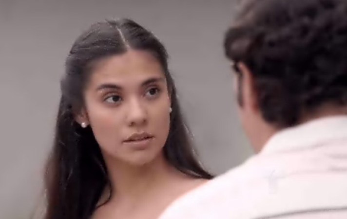 Paty, su esposa, mamá de sus dos hijos y amor de su vida; cautivó a Pablo desde la adolescencia y lo frecuentaba a pesar de la oposición de su familia. Escobar podía tener sus deslices con otras mujeres, pero Paty siempre sería su señora.