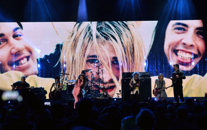 Recuento en imágenes de la Ceremonia de Inducción del Salón de la Fama del Rock, celebrada en el Barclays Center de Brooklyn, Nueva York.