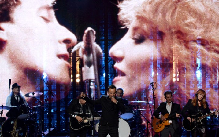 Recuento en imágenes de la Ceremonia de Inducción del Salón de la Fama del Rock, celebrada en el Barclays Center de Brooklyn, Nueva York.