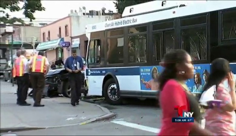 Decenas de personas resultaron heridas luego de que una persecución policial terminara trágicamente en Nueva York.