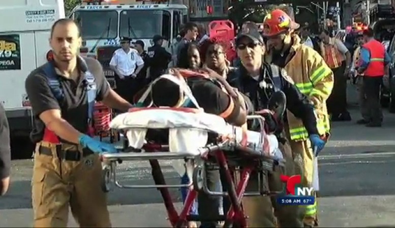 Las víctimas fueron llevadas hasta el hospital Kings County y otros hospitales cercanos.