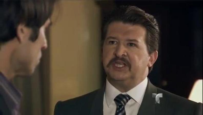 Irina cita a Aurelio en su casa donde Silvia de la Garza lo confronta por el asesinato de Eugenia y le pide que elimine al próximo presidente.