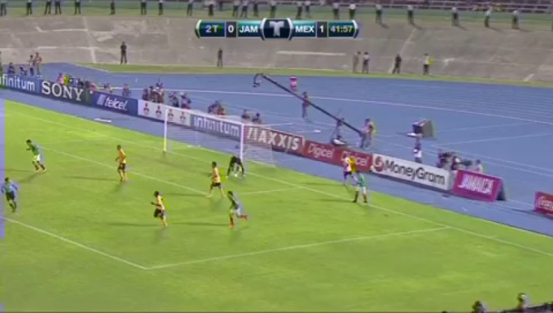 Con un solo gol a favor de México terminó el partido contra Jamaica. Te invitamos a ver algunas imágenes del partido..