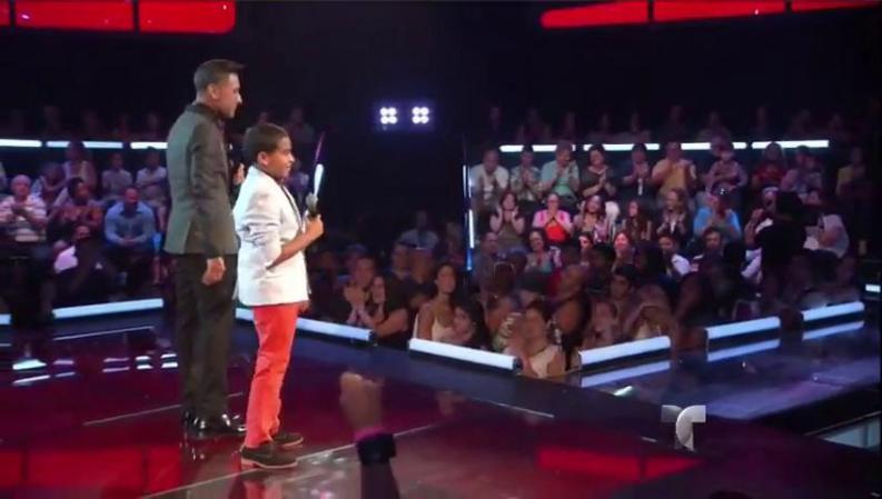 El bachatero Geoffrey consiguió mover una noche más al público al ritmo del tema "La danza kuduru".