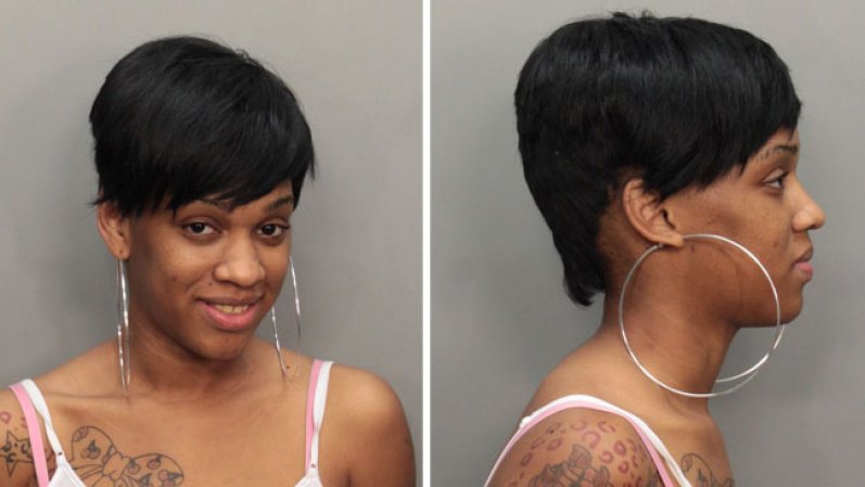 Brittney Tillman fue arrestada el 12/30/12 acusada de: <br />PETIT THEFT<br />GRAND THEFT 3RD DEGREE<br />ANTISHOPLIFT/INVENTORY DEVICE/USE/ATTEMPT TO USE