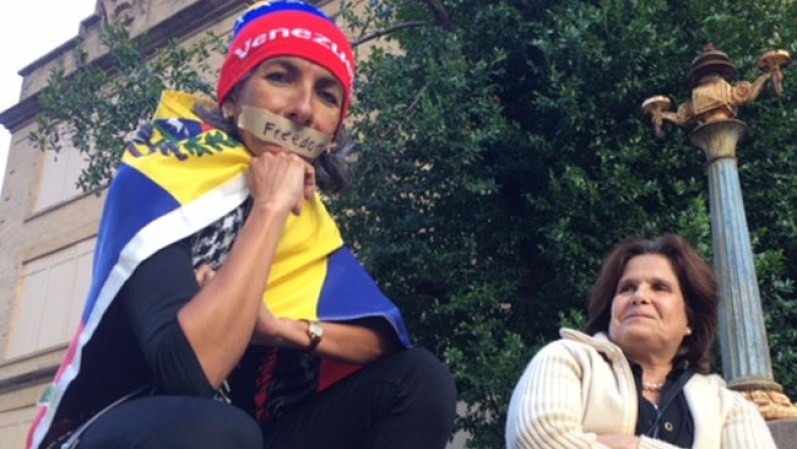 Los manifestantes dijeron sentir un dolor de patria generado por la inseguridad y violencia en Venezuela.