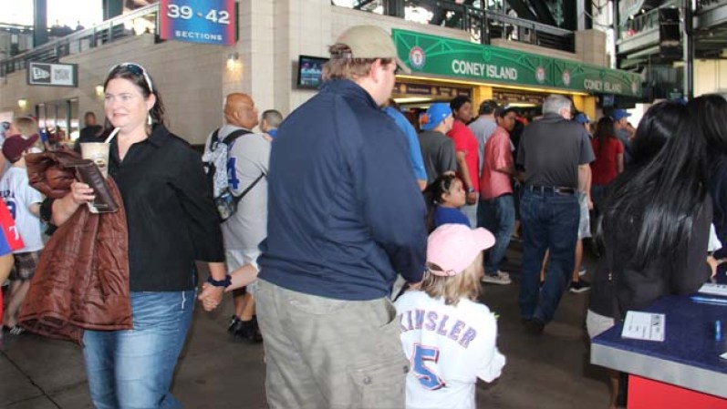 Los Rangers arrasan a los marineros de Seattle