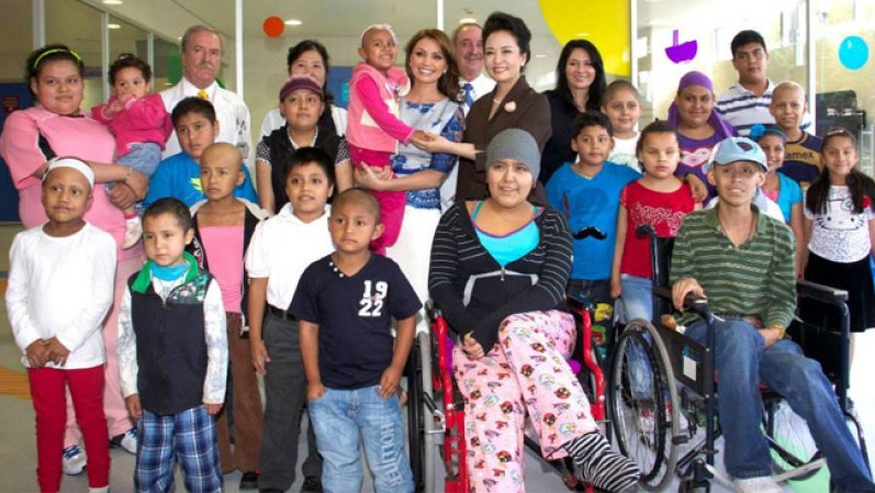 Ya que según informa Rivera en su cuenta de Facebook, los dos países tienen muchas cosas en común ya que China también tiene muchos hospitales públicos para el servicio médico de los niños.