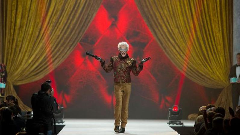 A continuación más fotos sobre el desfile de modas.