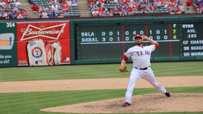 Los Rangers arrasan a los marineros de Seattle