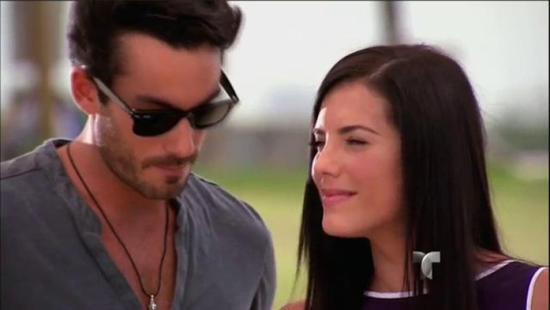 ¿Qué sucedió esta semana en tu telenovela Santa Diabla entre Amanda y Santiago? Descúbrelo ¡aquí!