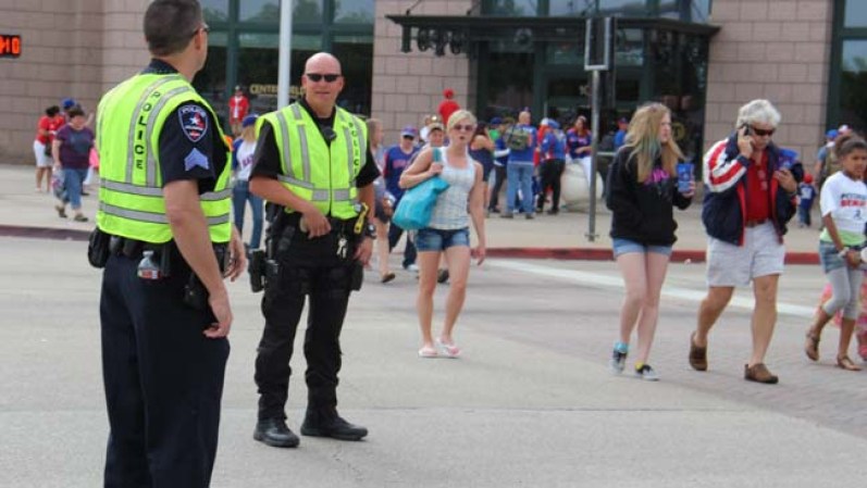 Y es que las autoridades han avisado que debido a la explosión en Boston, este tipo de eventos masivos van a tener más seguridad que antes.