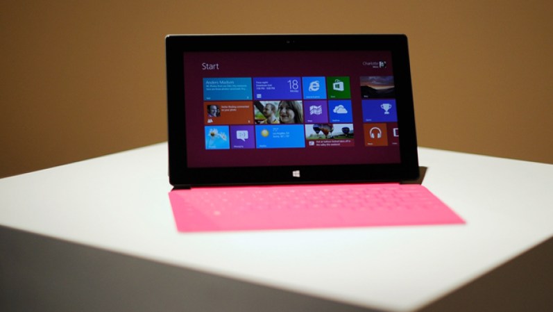 Otro gran misterio que Microsoft no reveló, es la duración de la batería de “Surface”.