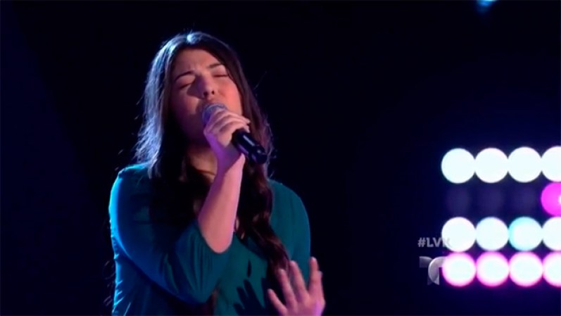 Destiny Ron, de 14 años y proveniente de Illinois, cantó "El próximo viernes" y se unió a Team Royce.