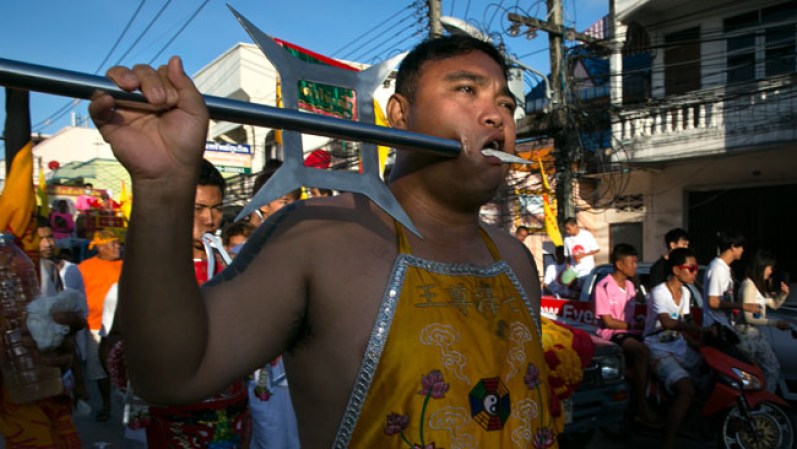 El festival se ha celebrado desde principios de 1800 en Phuket, Tailandia.